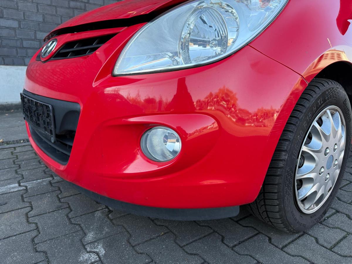 Hyundai I20 PB original Stoßstange Stoßfänger vorn BH Electric Red BJ09